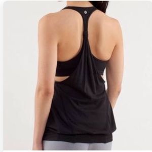 Lululemon tank with attached bra